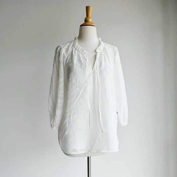 NWT VINCE CAMUTO | White Split Neck Peasant Blouse | Multiple Sizes - Picture 1 of 6